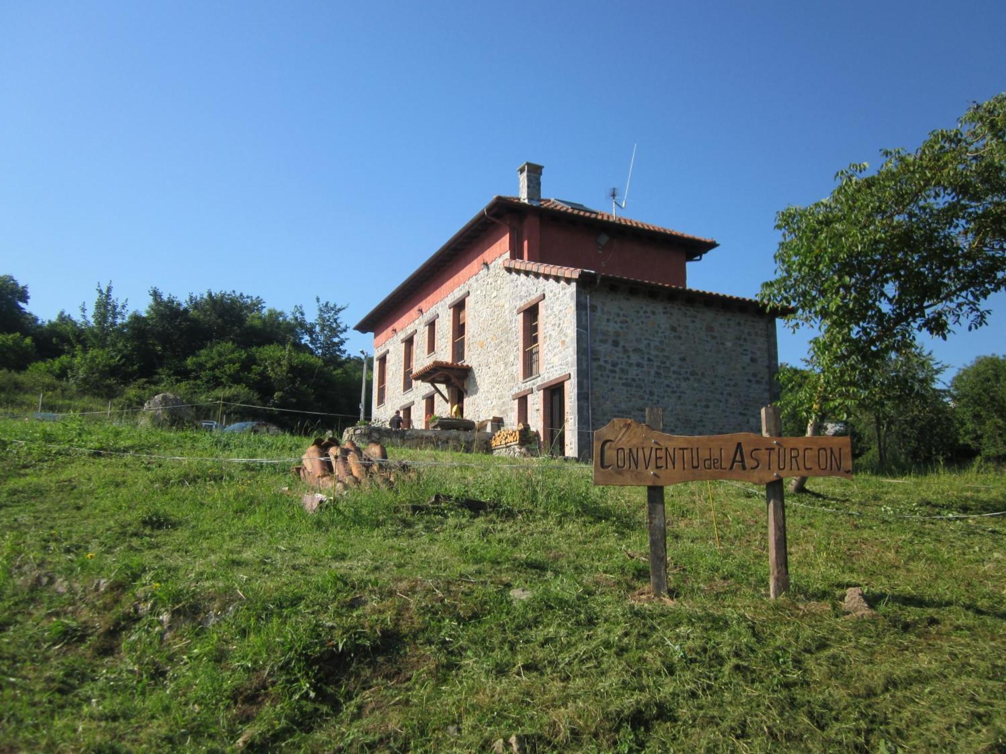El Conventu Del Asturcon Guest House Lago  Exterior photo