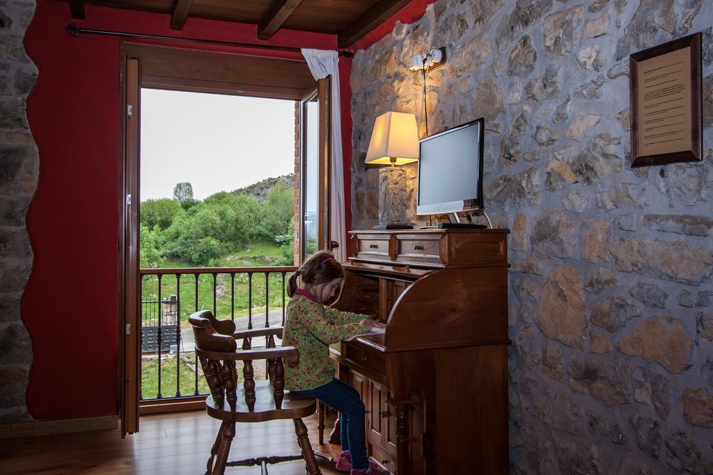 El Conventu Del Asturcon Guest House Lago  Exterior photo